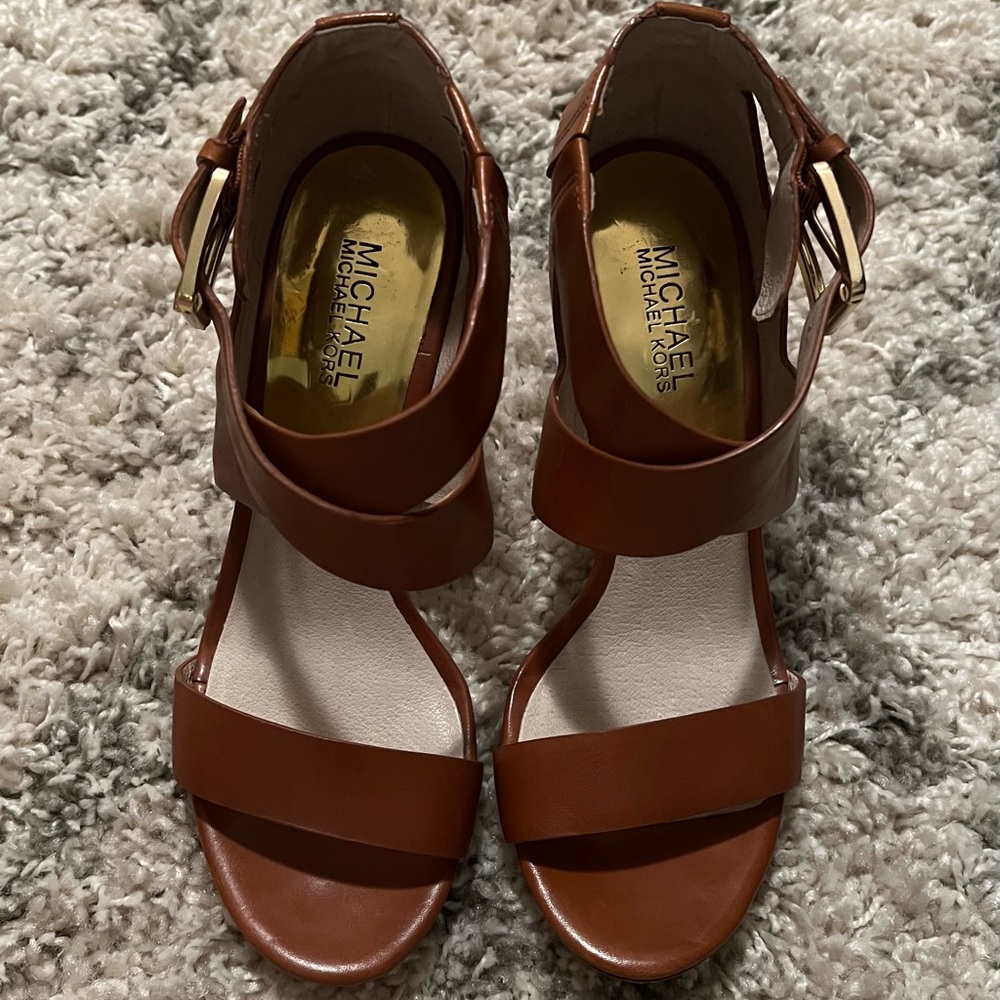 Michael Kors size 8.5